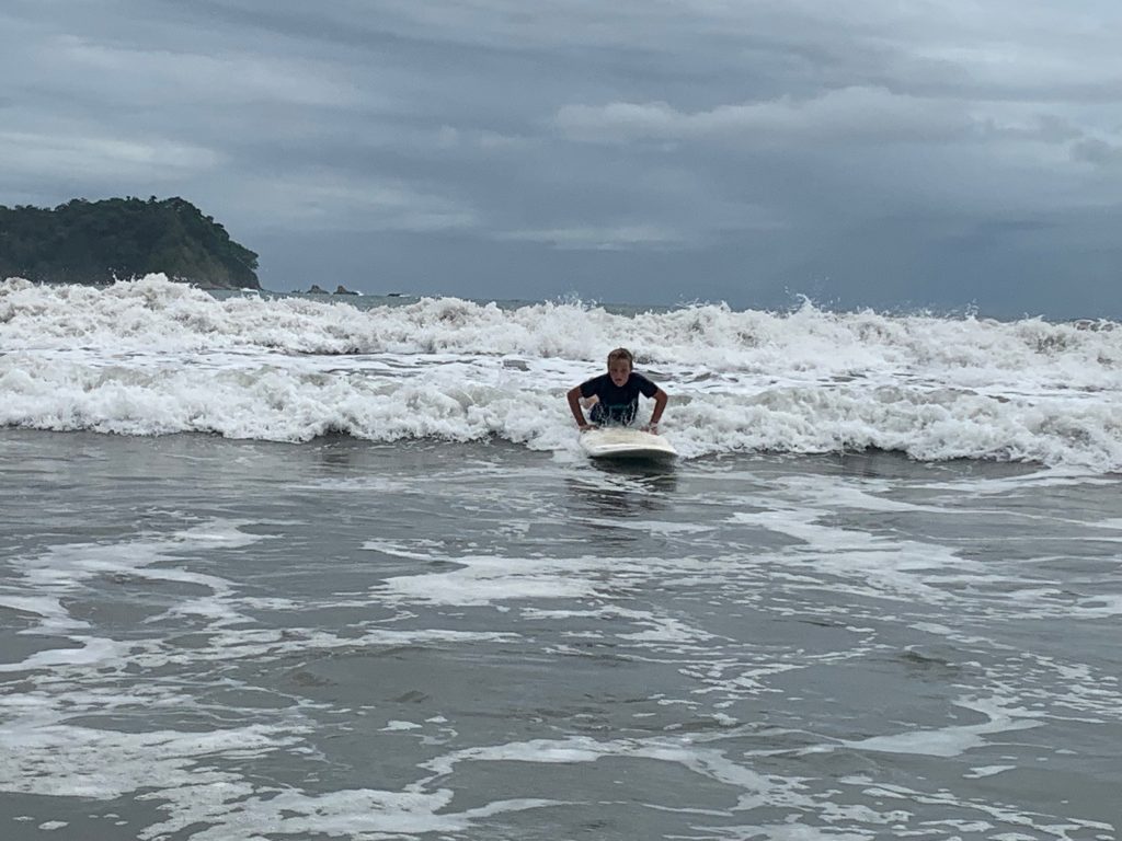 First day surfing in Samara CR